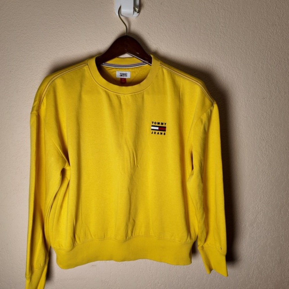 Tommy Jeans Yellow Crewneck Sweatshirt Medium Logo‎ Pullover Casual